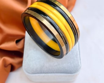 Vintage 1940s Bakelite Bangle Resin and Brass