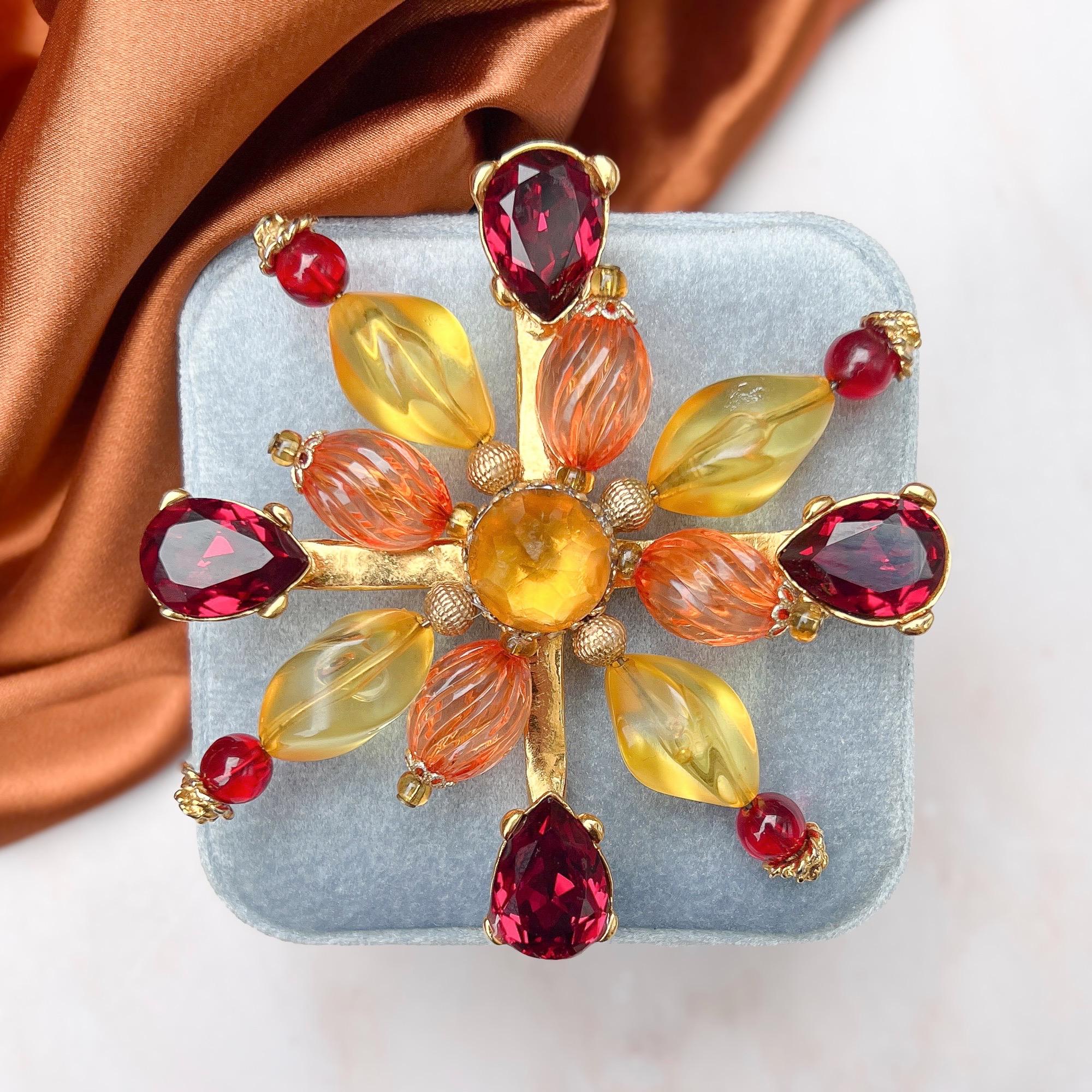 ヴィンテージ　クリスチャン ラクロワ 　 フラワー　ブローチ 　花　ゴールド ヴィンテージクリスチャン ラクロワ フラワーブローチ 花ゴールド