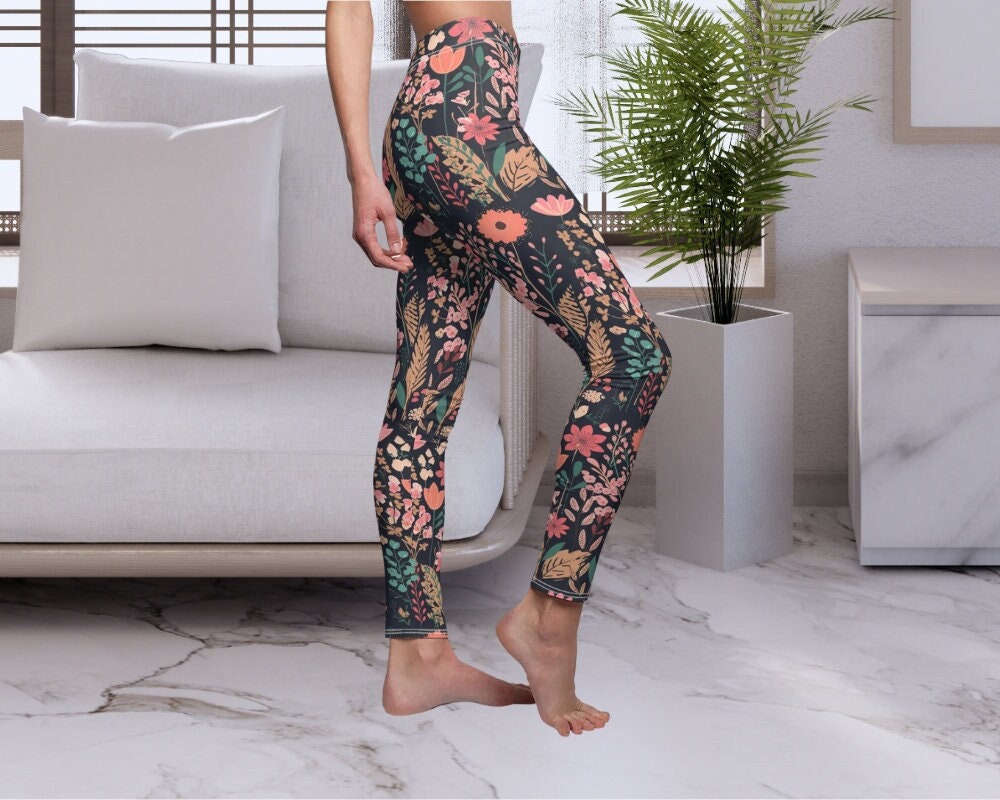 60s 70s Retro Flowers Leggings for Women's High Waisted Yoga Leggings with  Pockets Soft Tummy Control Workout Athletic Pants Black at  Women's  Clothing store
