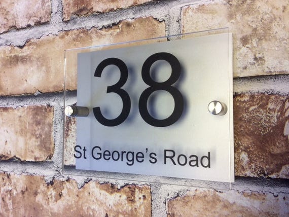 MODERN HOUSE SIGN PLAQUE DOOR NUMBER STREET GLASS EFFECT ACRYLIC ALUMINIUM NAME