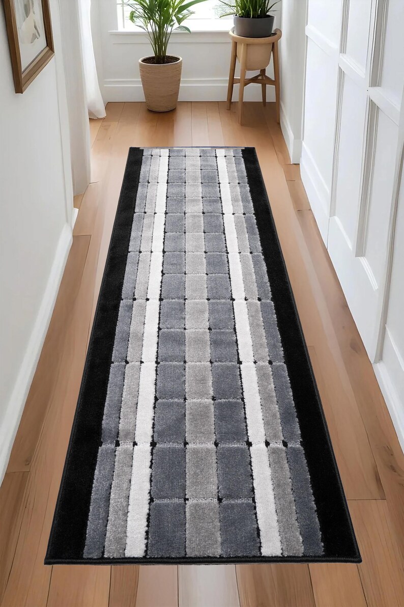 Machine Washable Geometric Runner Rug: Grey & Black, Custom Size, 26" - 32" - 36" Width and Up to 50 Feet Length bild 2
