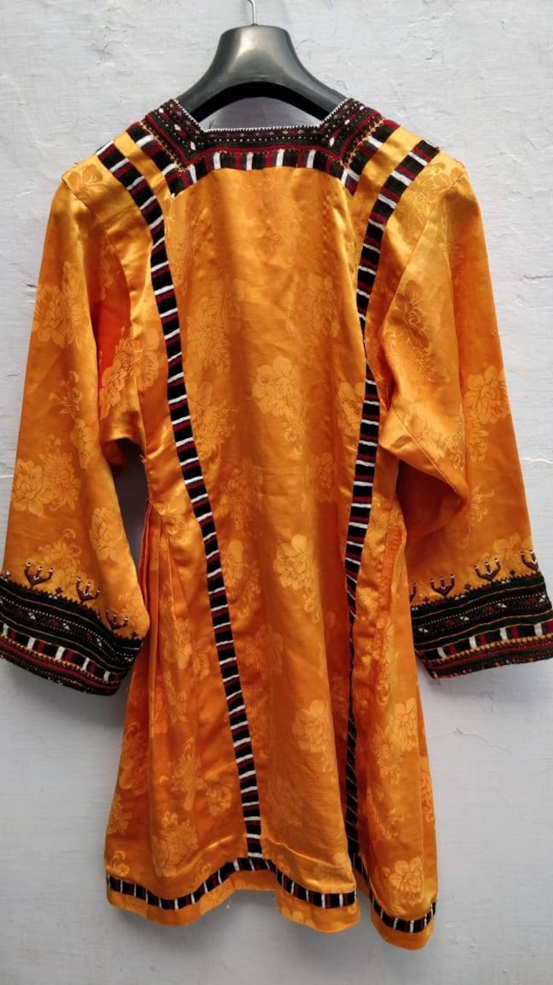 Vintage Banjara Tunic Afgani Fashion Balochi dress An amazingly beautiful Vintage Balochi dress Boho Balochi Dress from balochistan