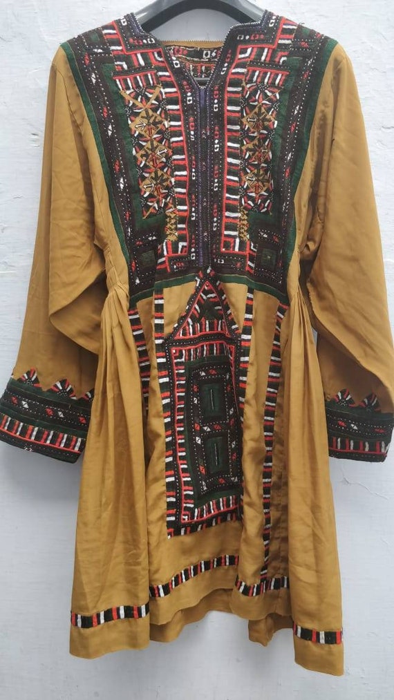 An amazingly beautiful Vintage Balochi dress Balochi dress | Etsy