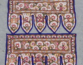 Decoración tribal Toran: Vintage Toran de la tribu Ahir colgante Puerta topper Decoración de la puerta decoración del templo Decoración de la pared tribal Boho Tapiz TR- 131