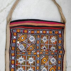 Schöne Vintage Zari-Arbeit handbestickte Tasche von muslimischem Stamm von West-Rajasthan / Pakistan BG-105