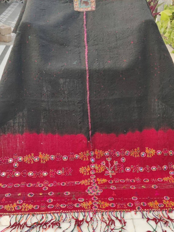 Rabari Shawl: Embroidery OOAK Decoration Vintage … - image 5