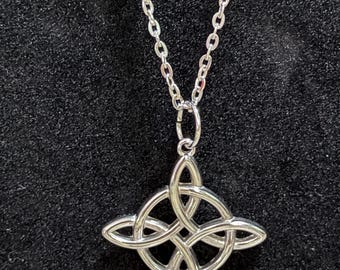 Stainless Steel 18 in Necklace with pendant