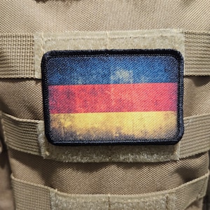 Parche moral de 2" x 3" con bandera alemana desgastada y respaldo con velcro