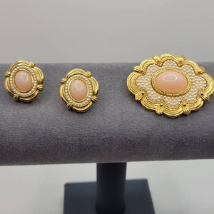 Avon Victorian Spring Jewelry Set - Vintage 1980s Brooch & Earrings - Edwardian Style - Pink Acrylic Cabochon - Faux Pearl - Costume Jewelry