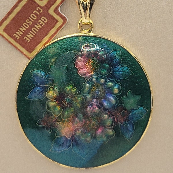 NOS Genuine Cloisonné Necklace - 1980s Jewelry - Round Flower Pendant - Vintage Fashion - Beautiful Floral Design on Goldtone