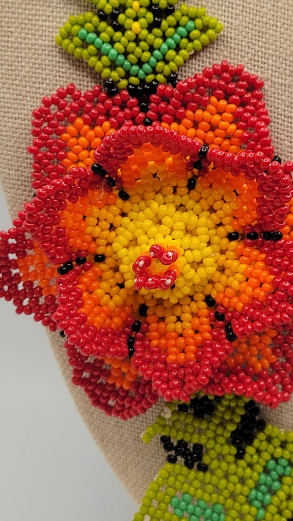 Native American Seed Bead 3D Flower Necklace - Ar… - image 3