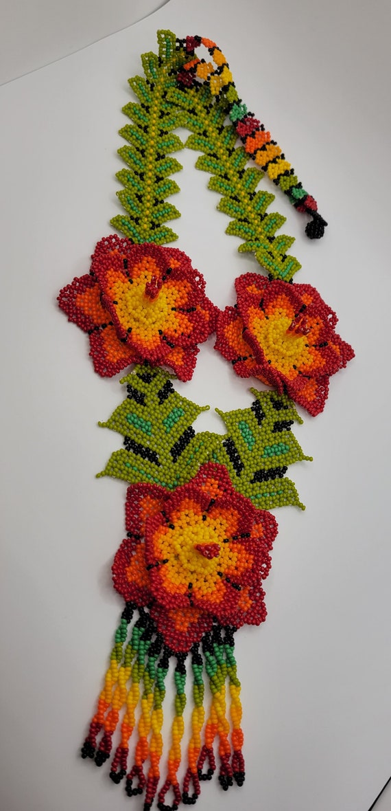 Native American Seed Bead 3D Flower Necklace - Ar… - image 8
