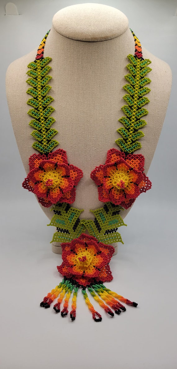 Native American Seed Bead 3D Flower Necklace - Ar… - image 2
