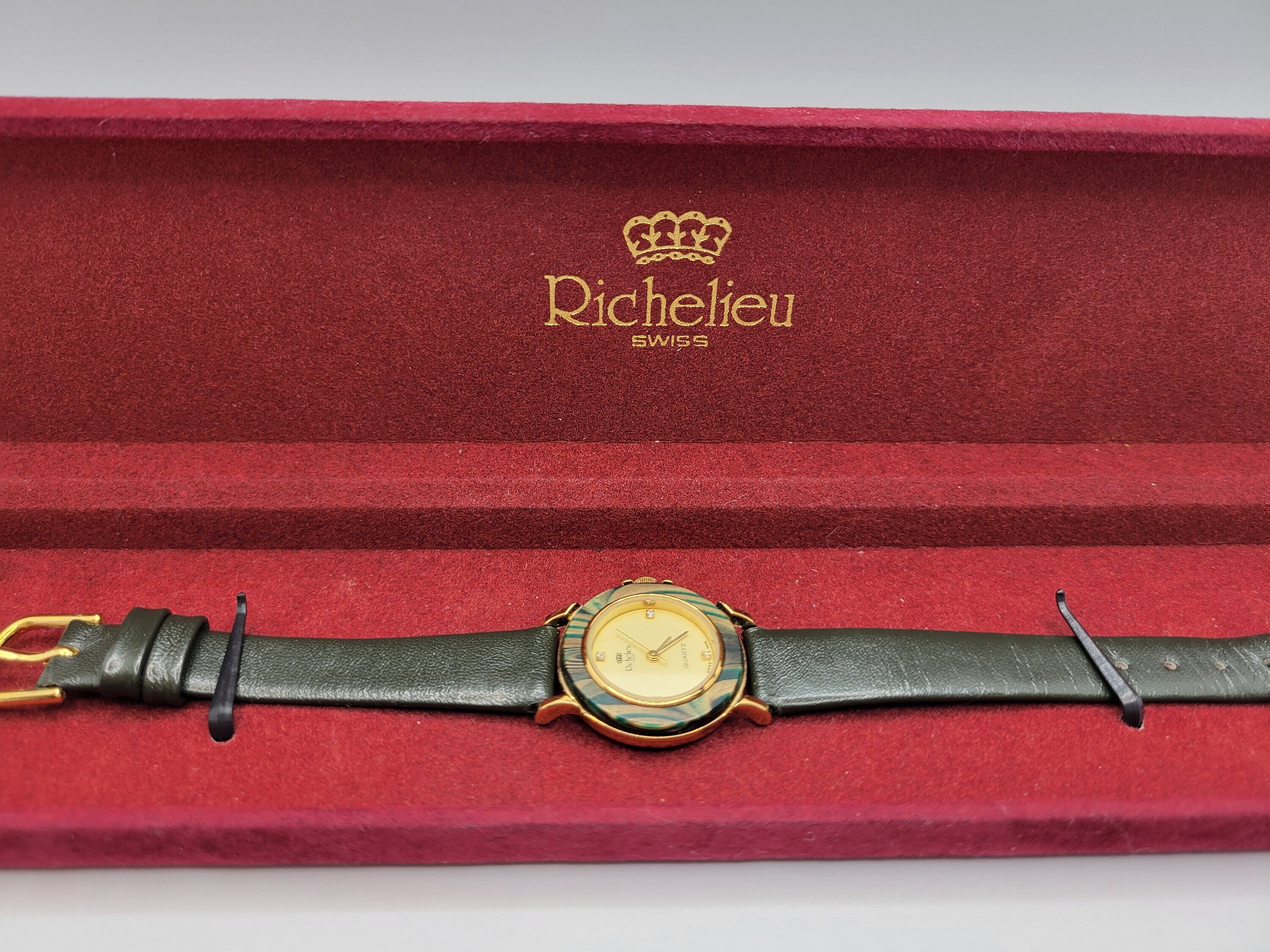 Richelieu Swiss Made Women's Wrist Watch Quartz Movement