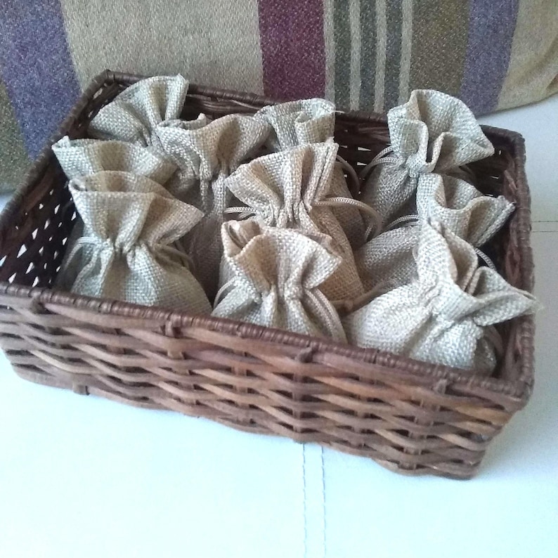 Small Burlap Favour Bags: 7x9cm Jute Pouches for Wedding, Shower image 8
