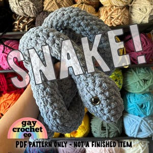Snake!! // crochet pattern, crochet snake, one skein crochet pattern, crochet pattern for makers, crochet pattern for markets, crochet plush