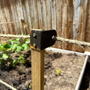 Garden rope bracket