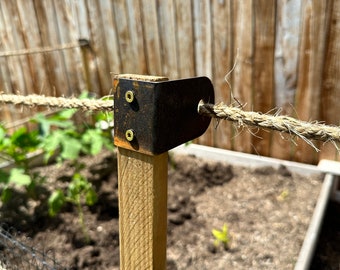 Garden rope bracket