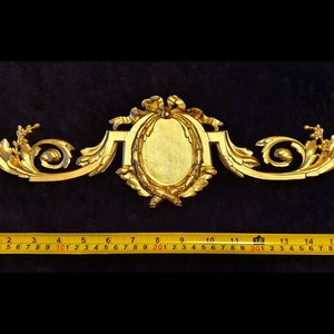 Large Ornate  Applique Gilt or White French Style Decorative Wall Furniture Onlay Applique  Moulding Pediment Plastic Decoration