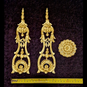 Pair Gilt or White French Louis XV Style Decorative Wall Furniture Moulding Pediment Plastic Decoration