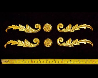4 Ornate  Applique Gilt or White French Style Decorative Wall Furniture Onlay Applique  Moulding Pediment Plastic Decoration