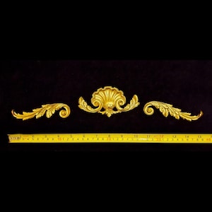 Gilt or White French Style Decorative Wall Furniture Moulding Onlay Plaque Pediment Frame Plastic Decoration