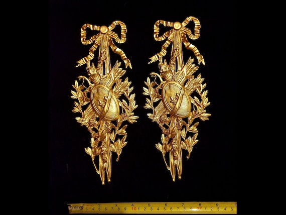 Large Pair Gilt Gold Or White French Style Decorative Onlay White French Style Decorative Onlay, Decorative Appliques For Furniture Nz