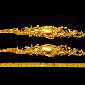 Large Pair Gilt Gold or White French Style Decorative Wall Furniture Moulding Pediment Plastic  Decoration