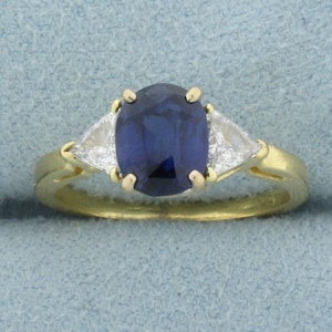 AAA Sapphire and Trillion Diamond Ring in 18k Yellow Gold