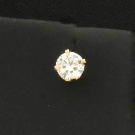 Single diamond stud earring screw back deals