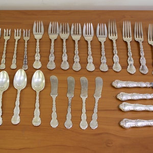 Gorham Strasburg Sterling silver flatware- set of 32 pieces