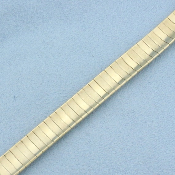 Omega Link Bracelet in 14k Yellow Gold - image 2