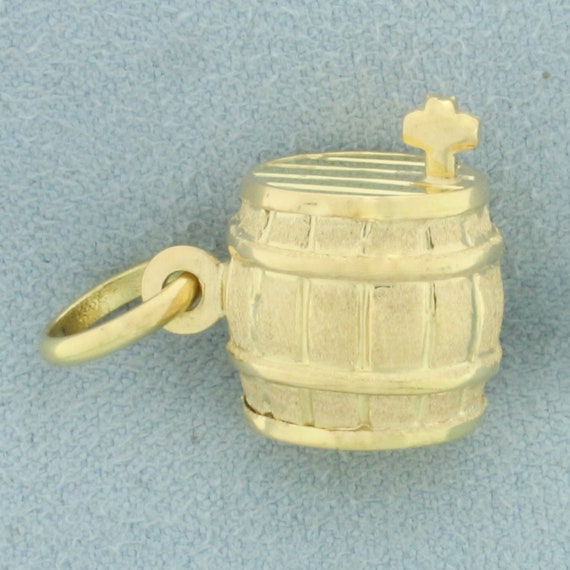 Barrel Charm in 18k Yellow Gold - image 1