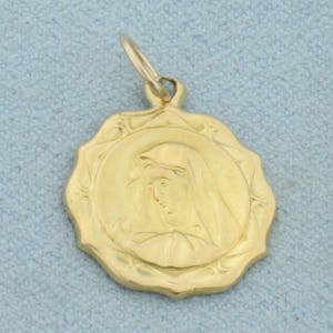 Madonna Virgin Mary Charm or Pendant in 18k Yellow Gold