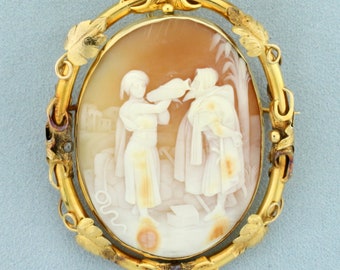 Antique Rotating Bible Scene Cameo Pin Brooch in 14k Yellow Gold