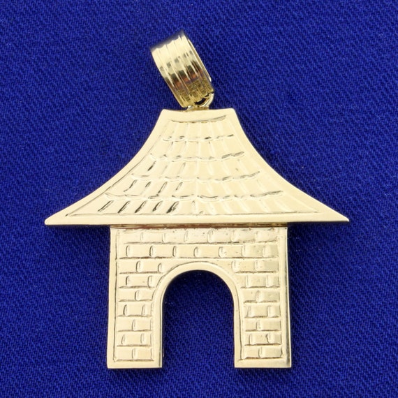 Traditional Asian Temple or Shrine Pendant in 14K… - image 1