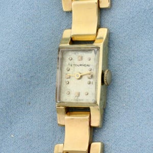 Womens Vintage Tourneau Wrist Watch in Solid 14K Yellow Gold