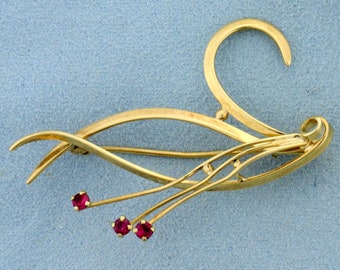 Swan Design Ruby Pin in 14K Yellow Gold