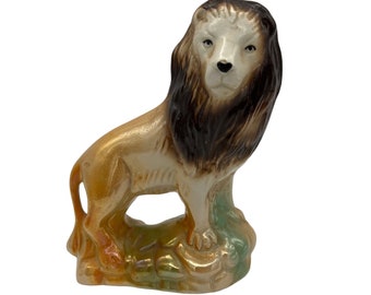 Lustreware in ceramica per statuetta di leone made in Brazil King of the Jungle 7.25"