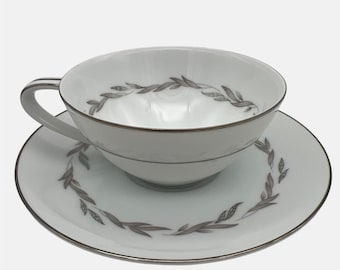 Tasse et soucoupe rondes rondes en bois gris Noritake vintage avec garniture en platine 6041 Japon 2 po