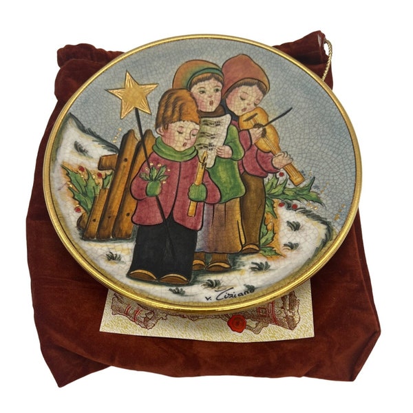 1979 Veneto Flair Plate Carolers Christmas Children Series Tiziano Italy 7.5"