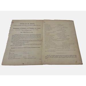 Notes de sermon manuscrites anciennes écrites sur un questionnaire médical interurbain