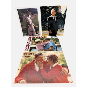Vintage President Ronald Reagan Memorabilia 1989 & 1990 Calendars and 2 Photos