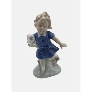 Vintage Lego Japan Girl Figurine With Flower Bouquet 4.5&quot; Tall Porcelain