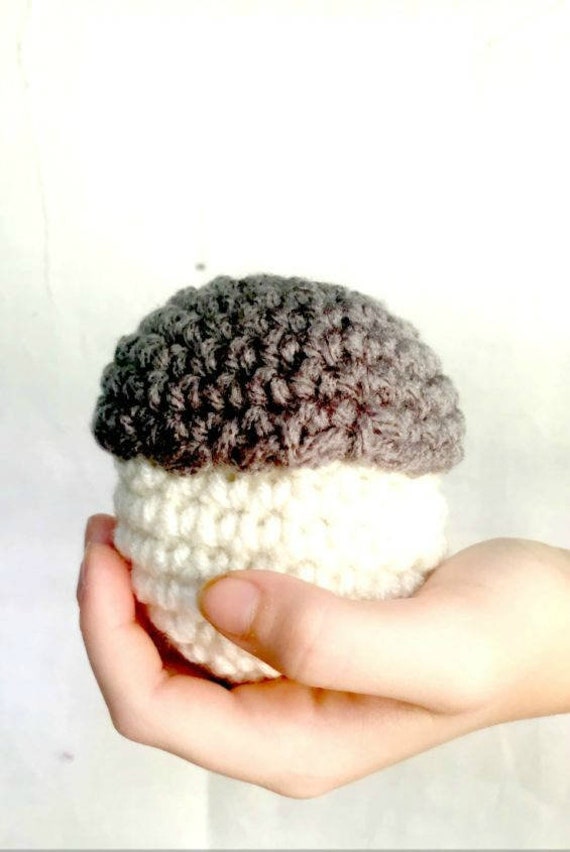 Pattern for the jumbo acorn Crochet Acorn Pretend Play
