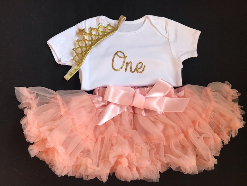 pink tutu skirt outfit