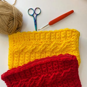 CROCHET PATTERN & VIDEO: Crochet Hook Holder | crochet case pattern with cables, crochet travel pouch pdf, easy chunky crochet pattern