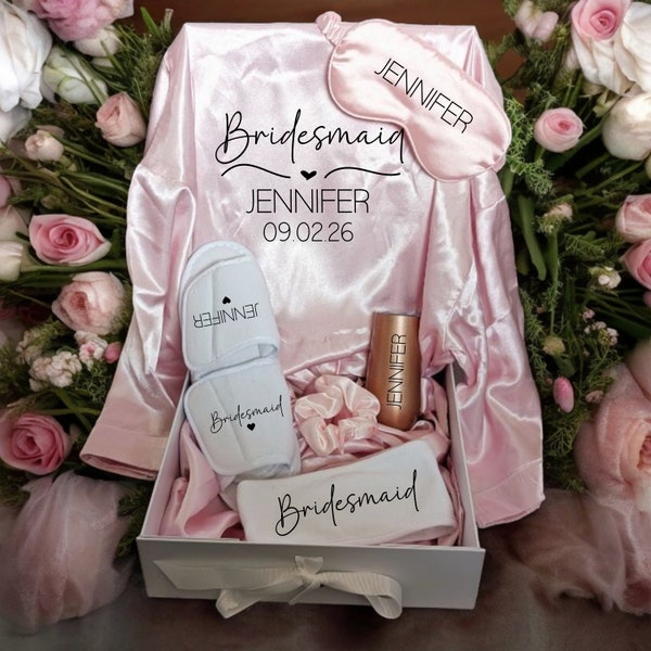 Bride Dressing Gown Personalised Gift Box 60+ Gift Ideas for 2024