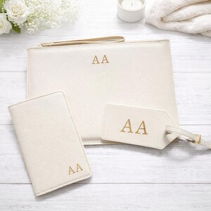 Personalised Travel Set - Custom Passport Cover and Luggage Tag - Gift for her - Bridal Gift- Birthday Gift - Leather Gift Set image 3