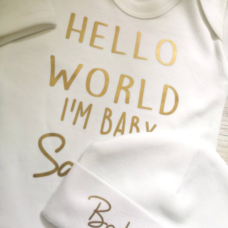 Personalised New Baby Outfit Hello World I am Surname Name Unisex Sleepsuit Hat Set Gift I'm Here Coming Home Romper Bodysuit Newborn Cotton image 8